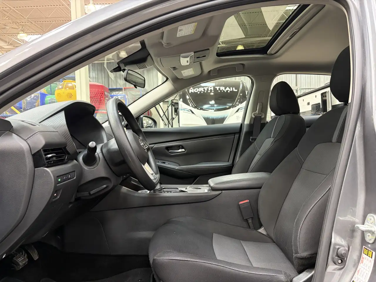 Nissan Sentra снимка Nissan Sentra