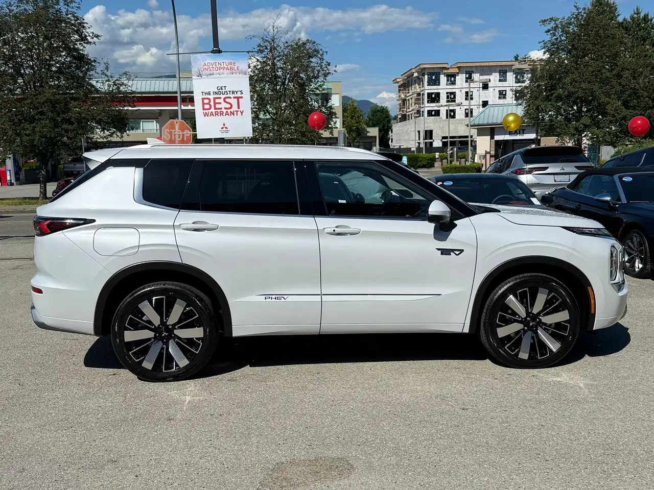 Mitsubishi Outlander photo Mitsubishi Outlander