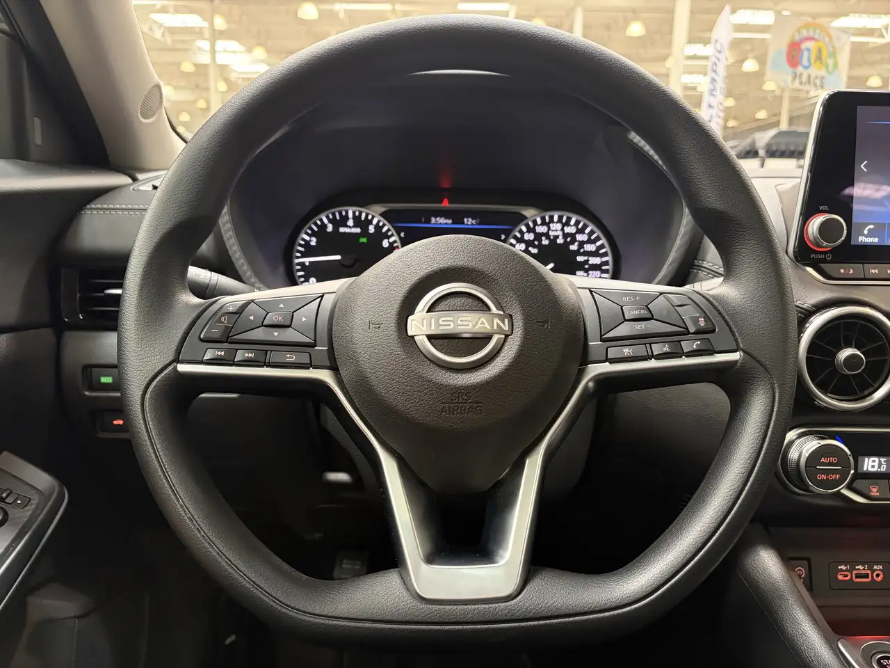 Nissan Sentra снимка Nissan Sentra