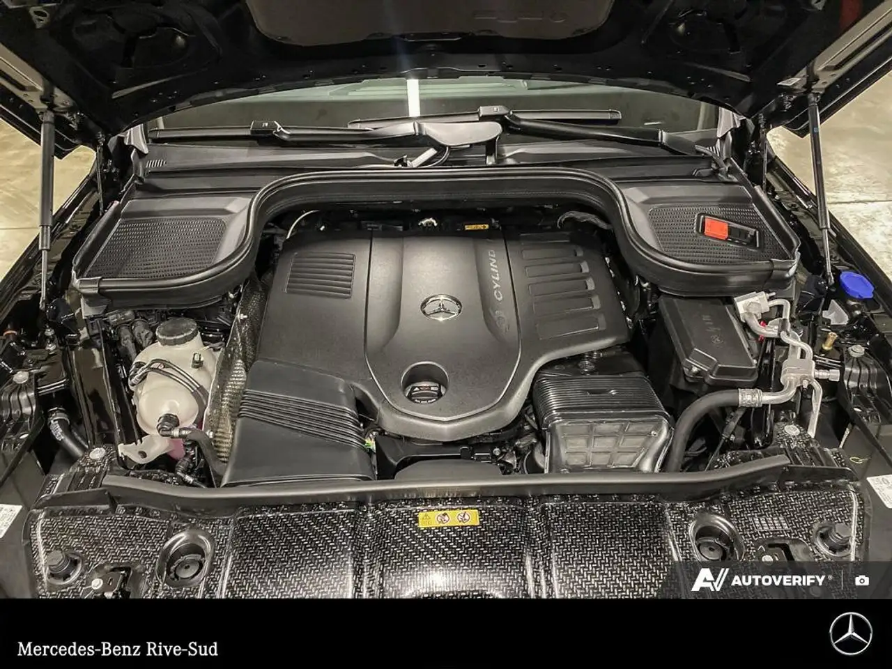 Mercedes-Benz GLE снимка Mercedes-Benz GLE