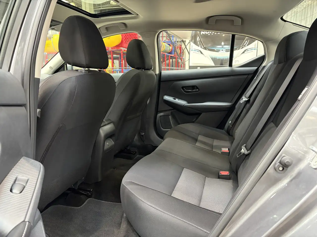 Nissan Sentra снимка Nissan Sentra