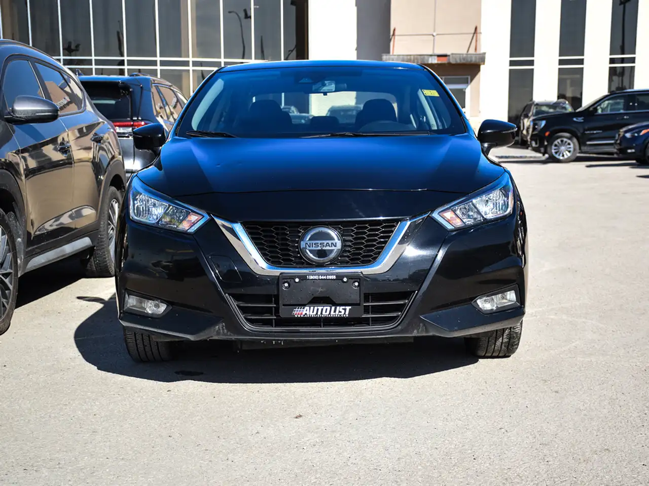 Nissan Versa photo Nissan Versa