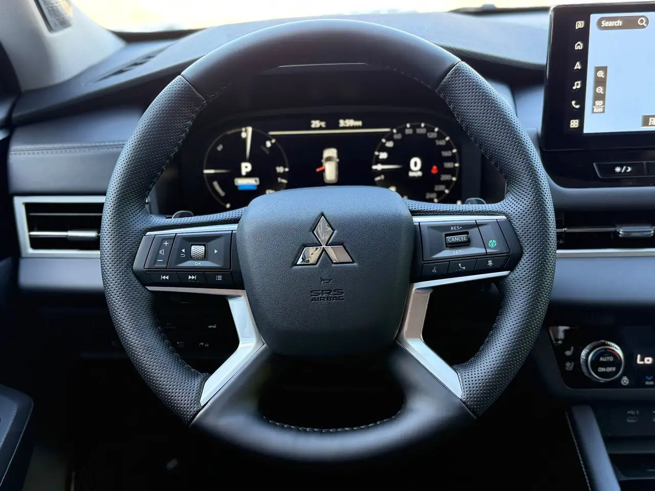 Mitsubishi Outlander photo Mitsubishi Outlander
