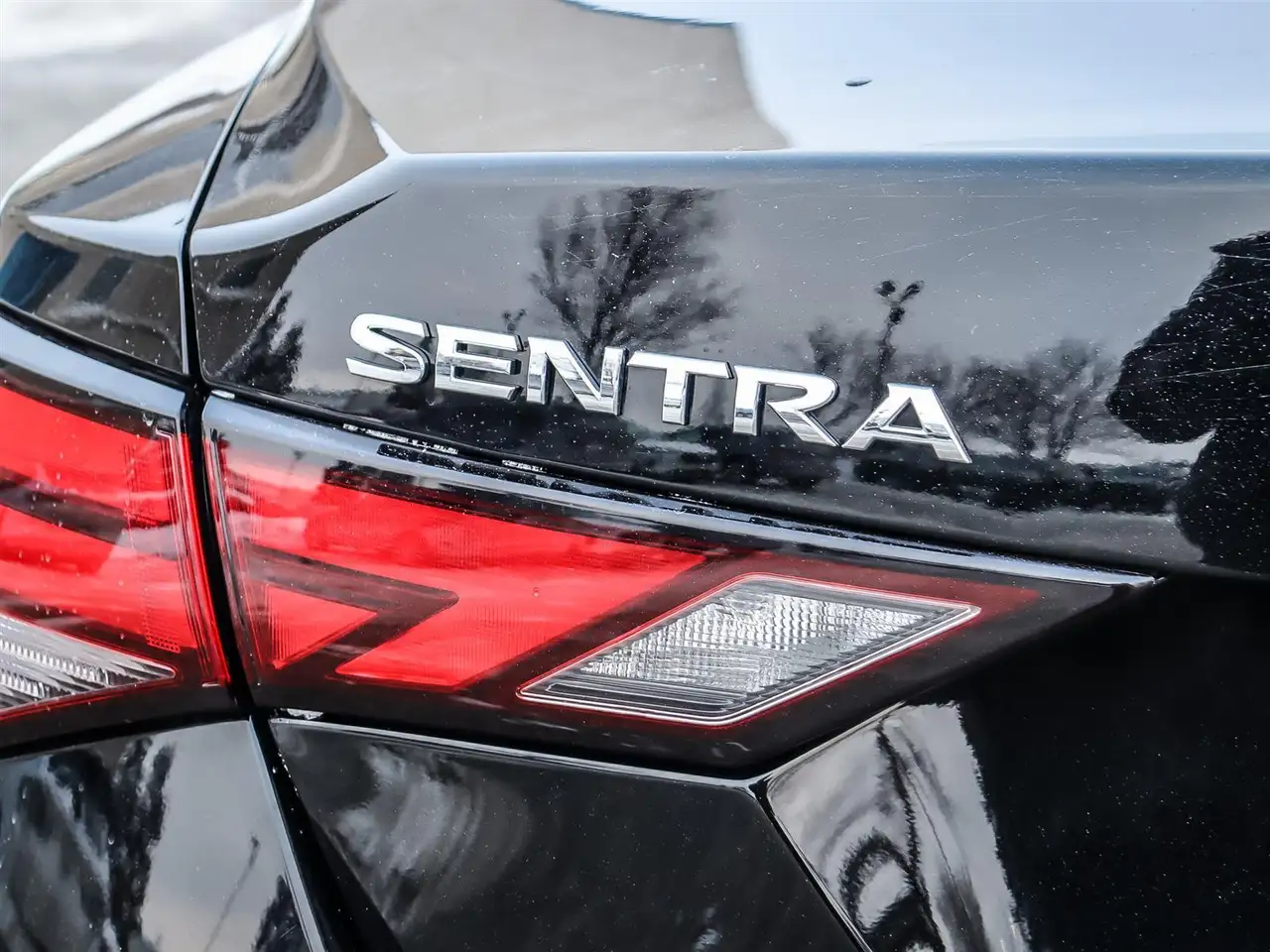 Nissan Sentra fotografie Nissan Sentra