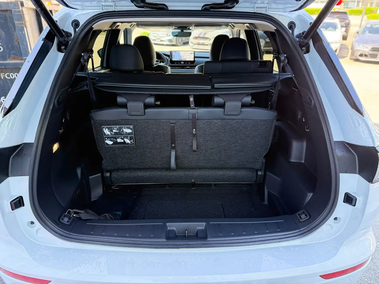Mitsubishi Outlander photo Mitsubishi Outlander