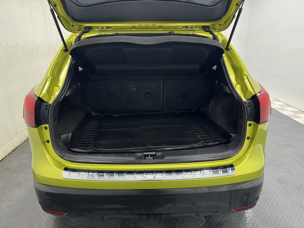 Nissan Qashqai снимка Nissan Qashqai
