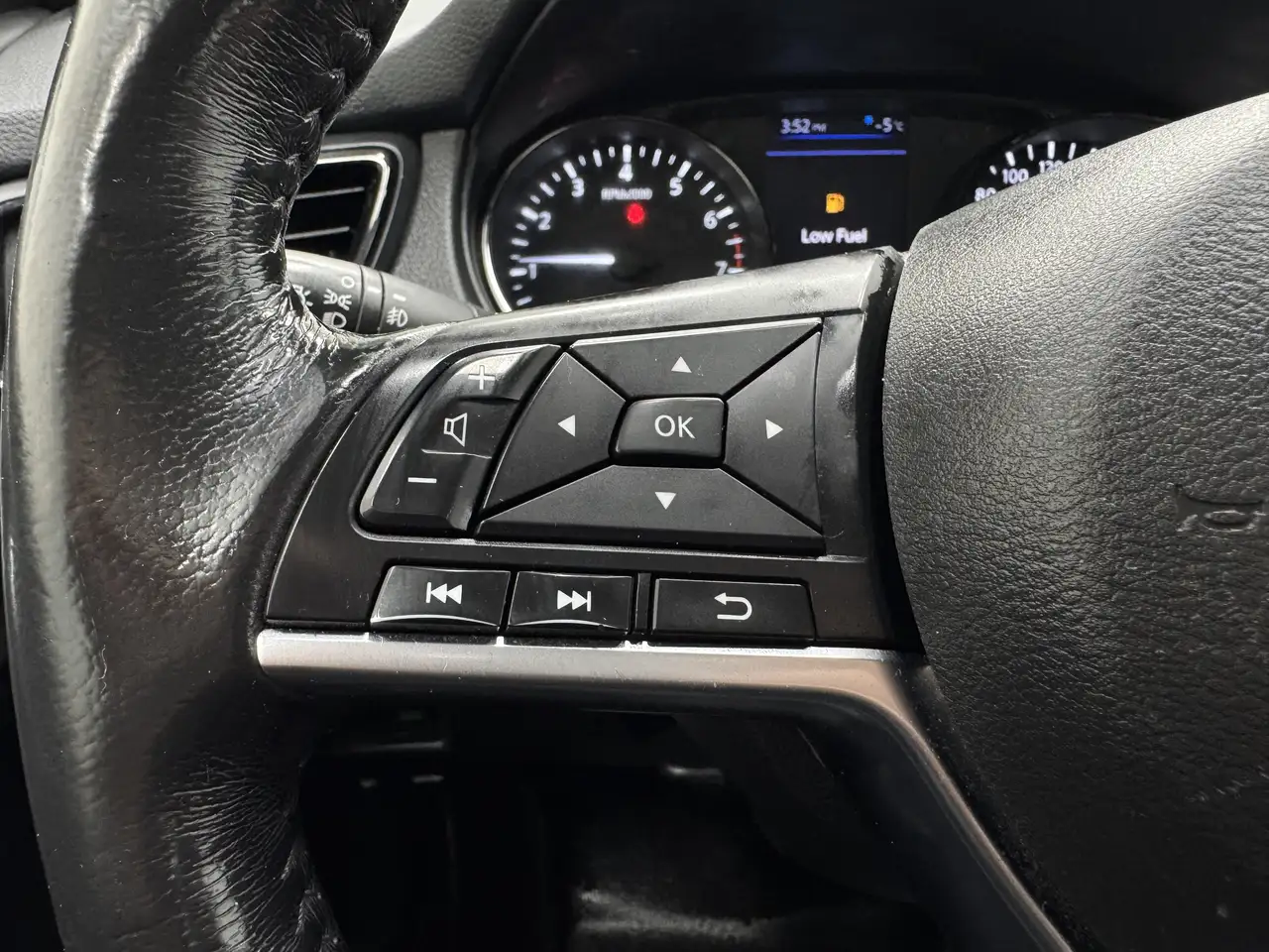 Nissan Qashqai снимка Nissan Qashqai