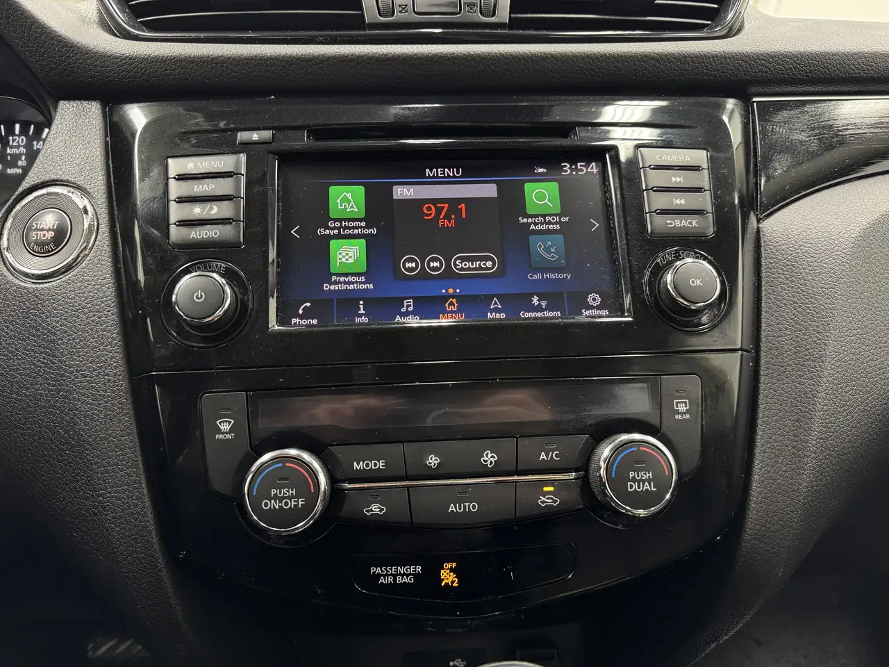Nissan Qashqai снимка Nissan Qashqai