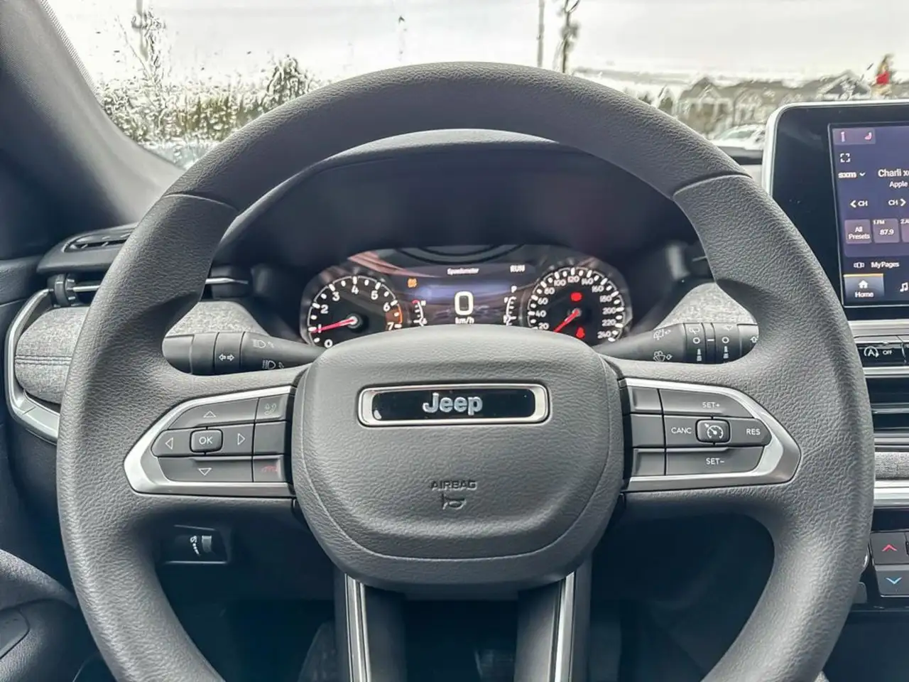 Jeep Compass photo Jeep Compass