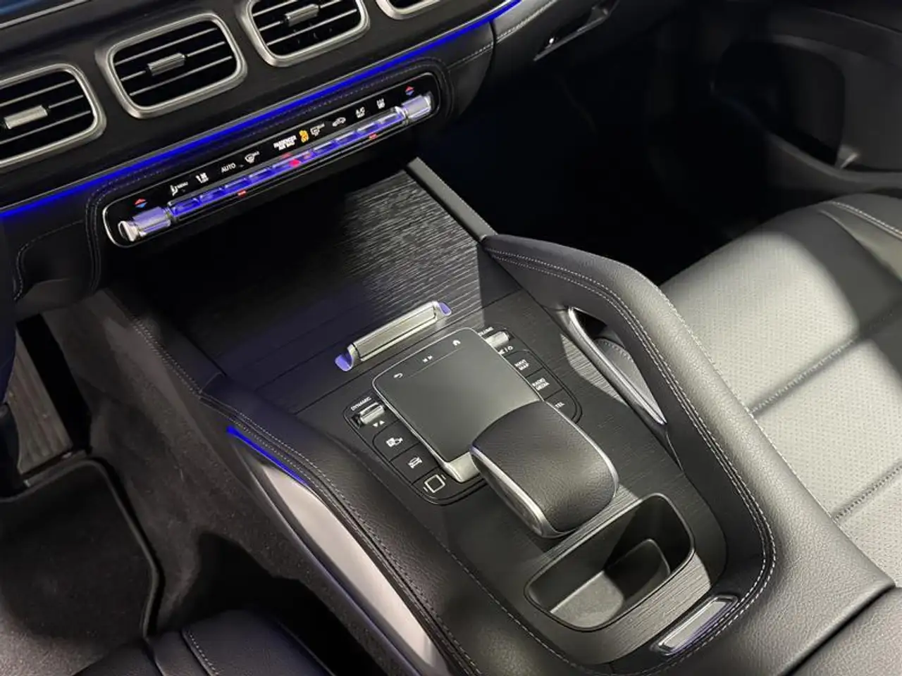 Mercedes-Benz GLE снимка Mercedes-Benz GLE