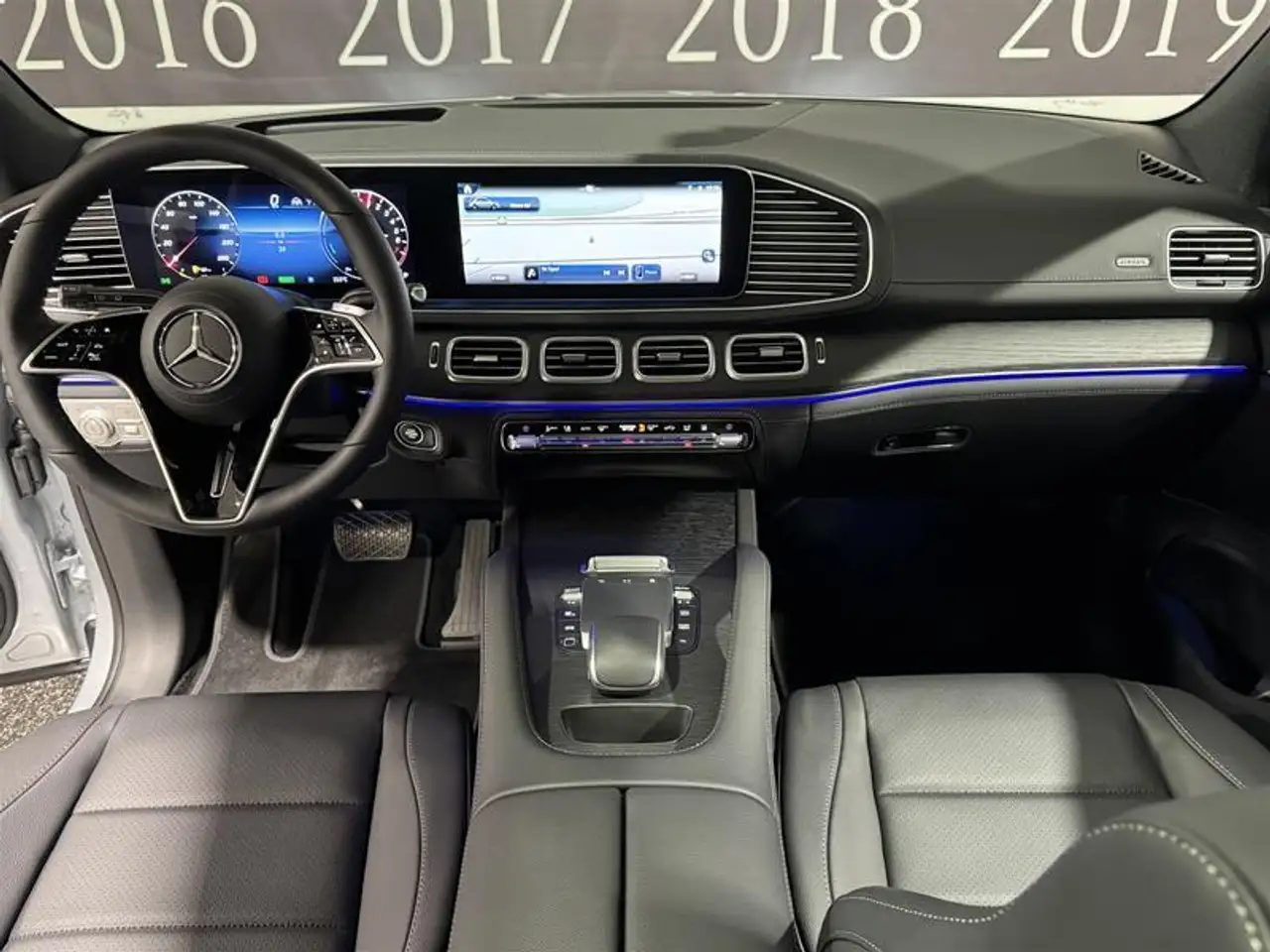 Mercedes-Benz GLE снимка Mercedes-Benz GLE