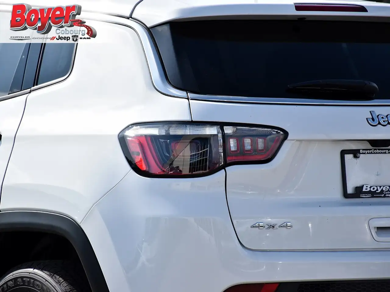Jeep Compass photo Jeep Compass