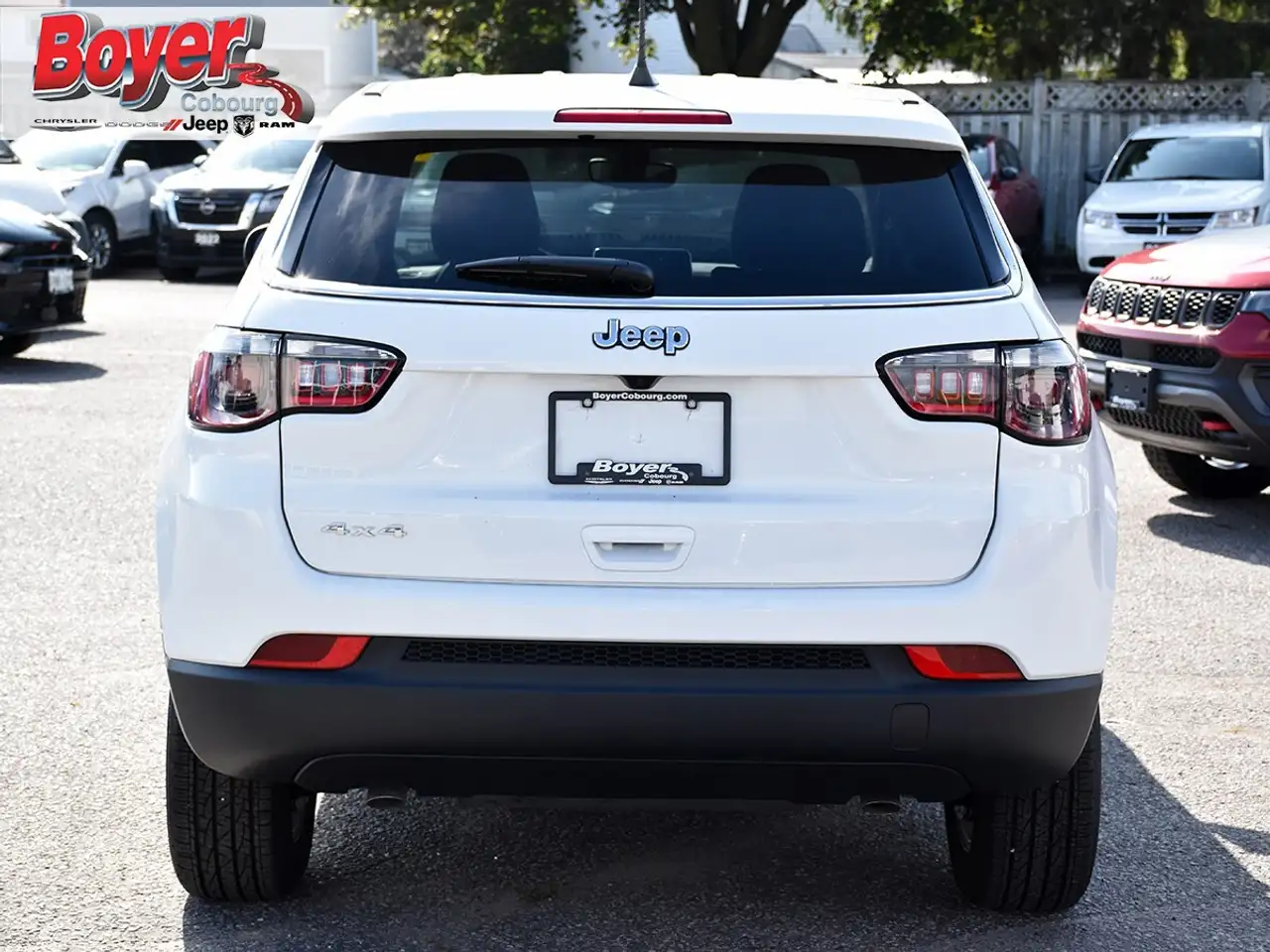 Jeep Compass photo Jeep Compass