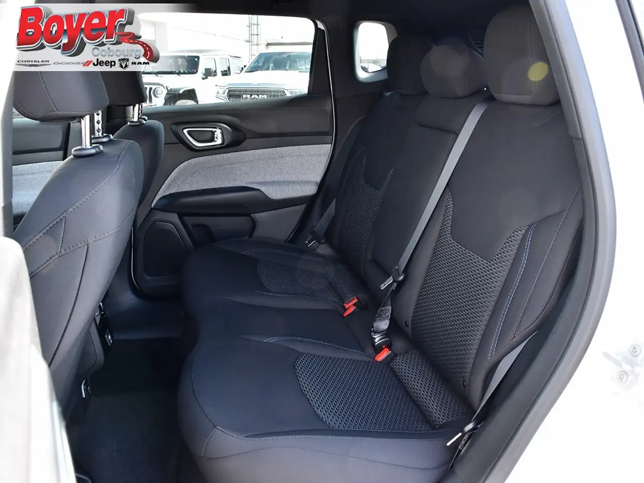 Jeep Compass photo Jeep Compass
