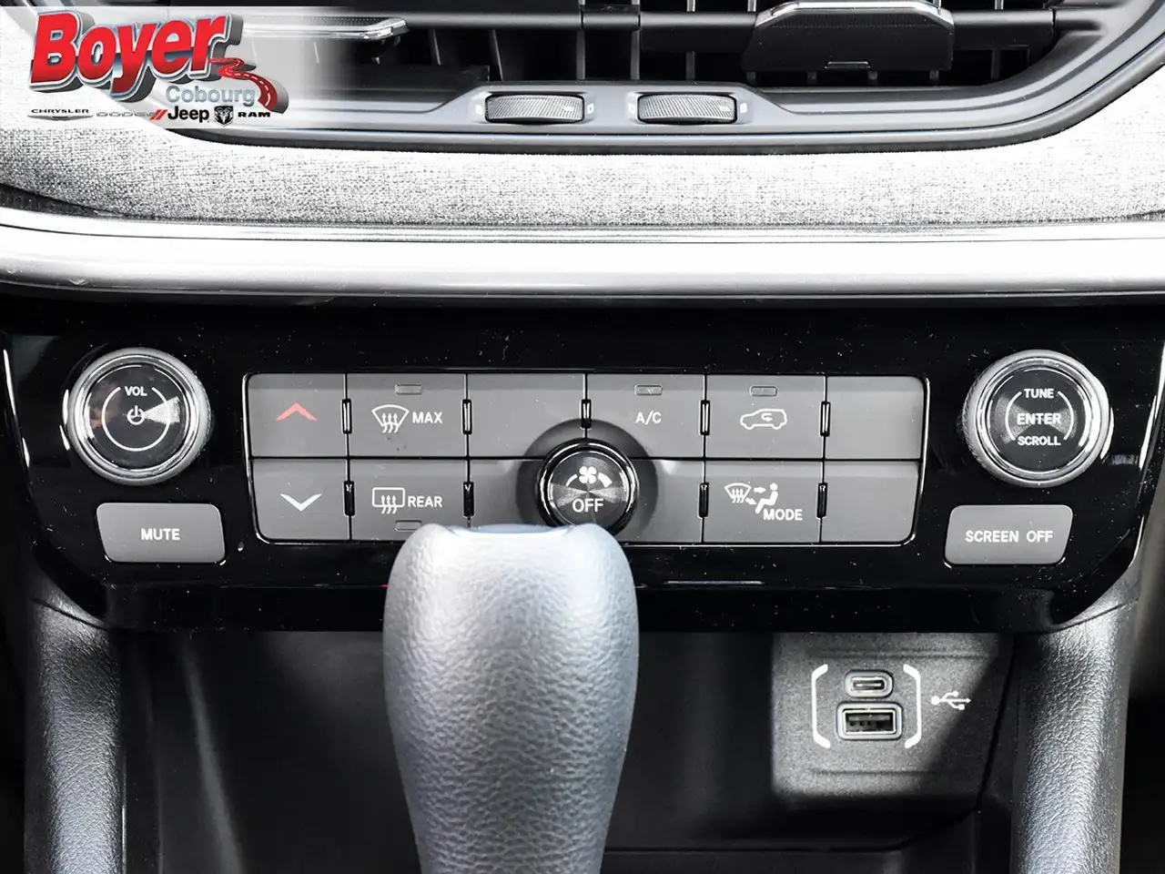 Jeep Compass photo Jeep Compass