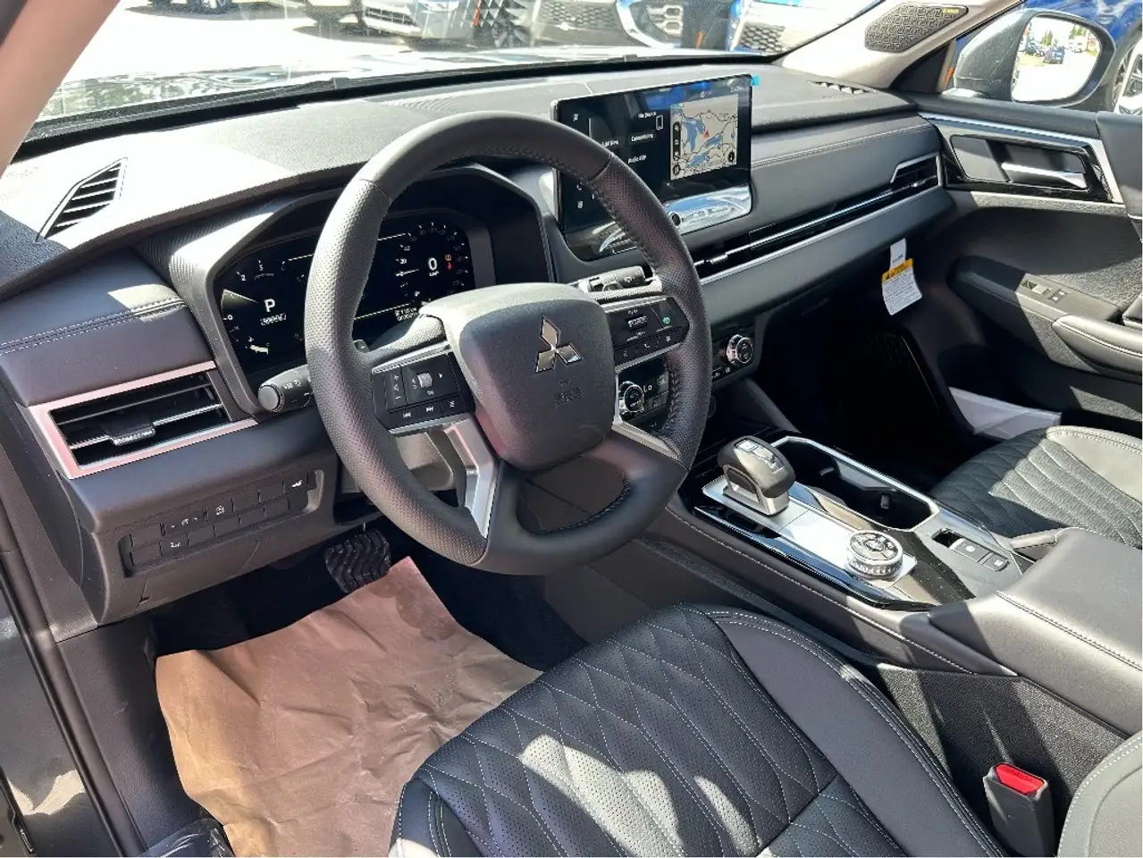 Mitsubishi Outlander снимка Mitsubishi Outlander