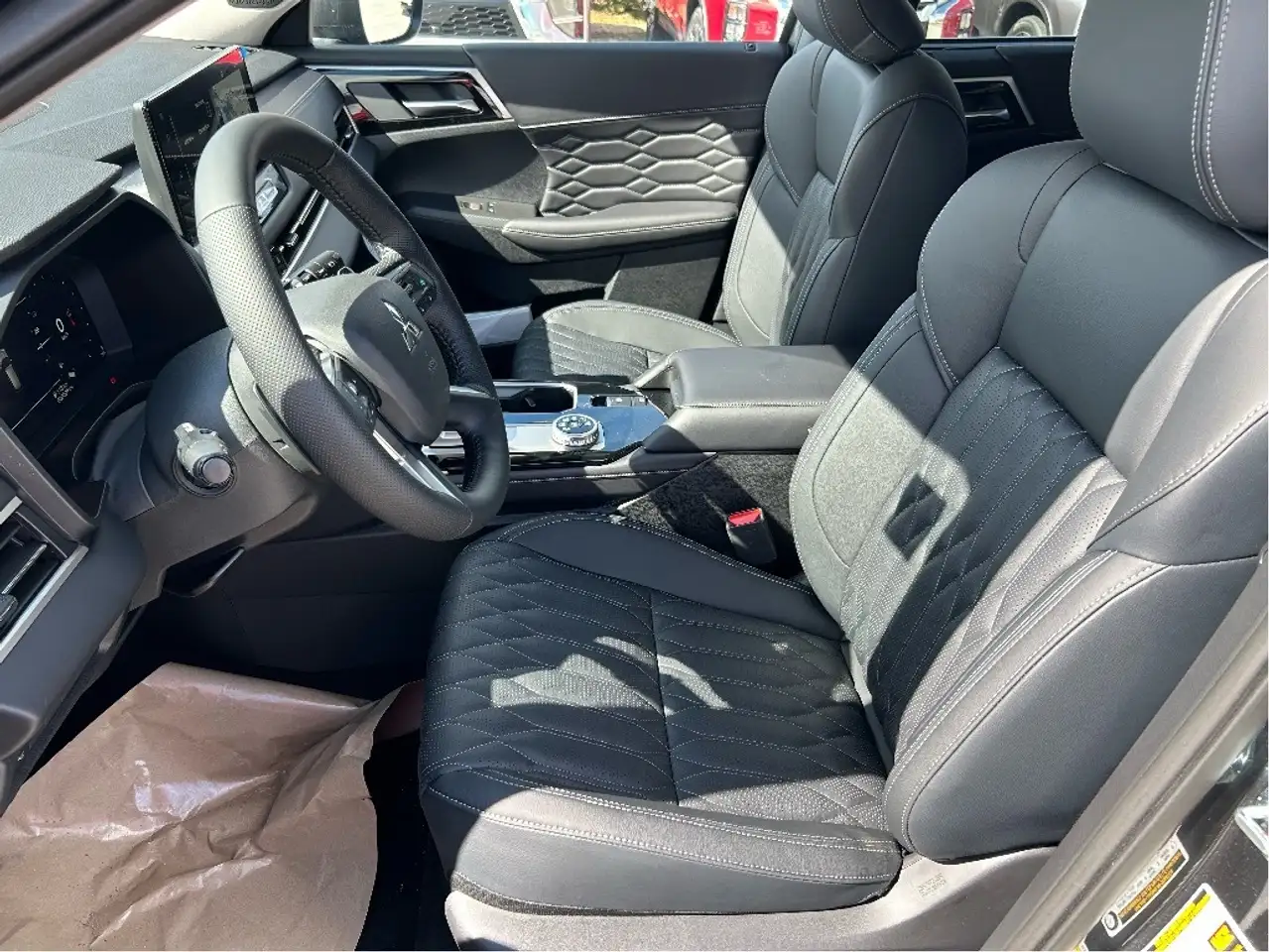 Mitsubishi Outlander снимка Mitsubishi Outlander