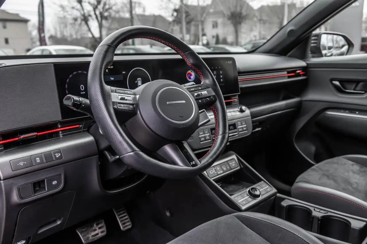 Hyundai KONA снимка Hyundai KONA