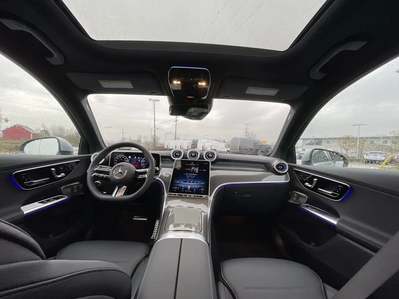 Mercedes-Benz GLC снимка Mercedes-Benz GLC