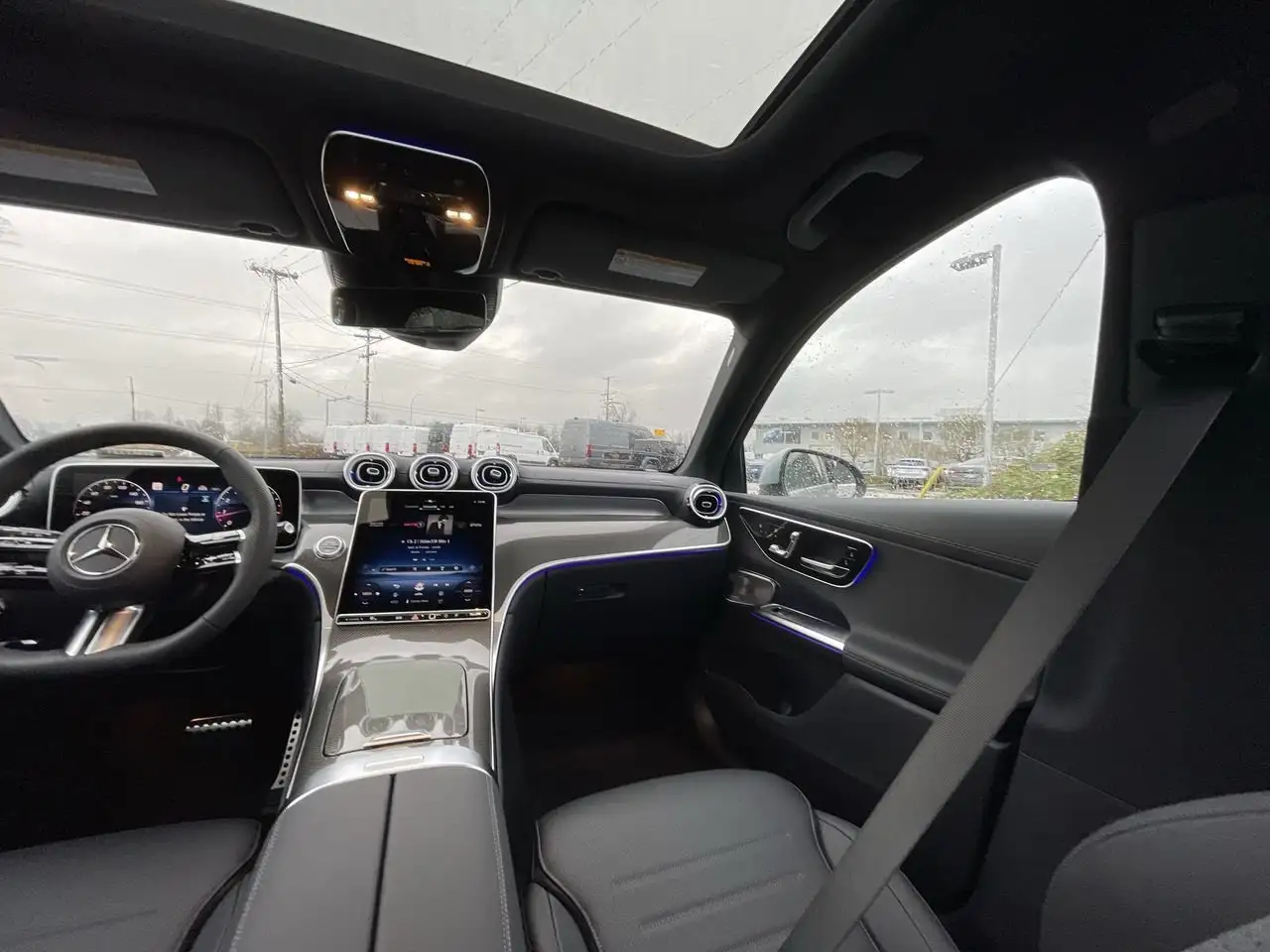Mercedes-Benz GLC снимка Mercedes-Benz GLC