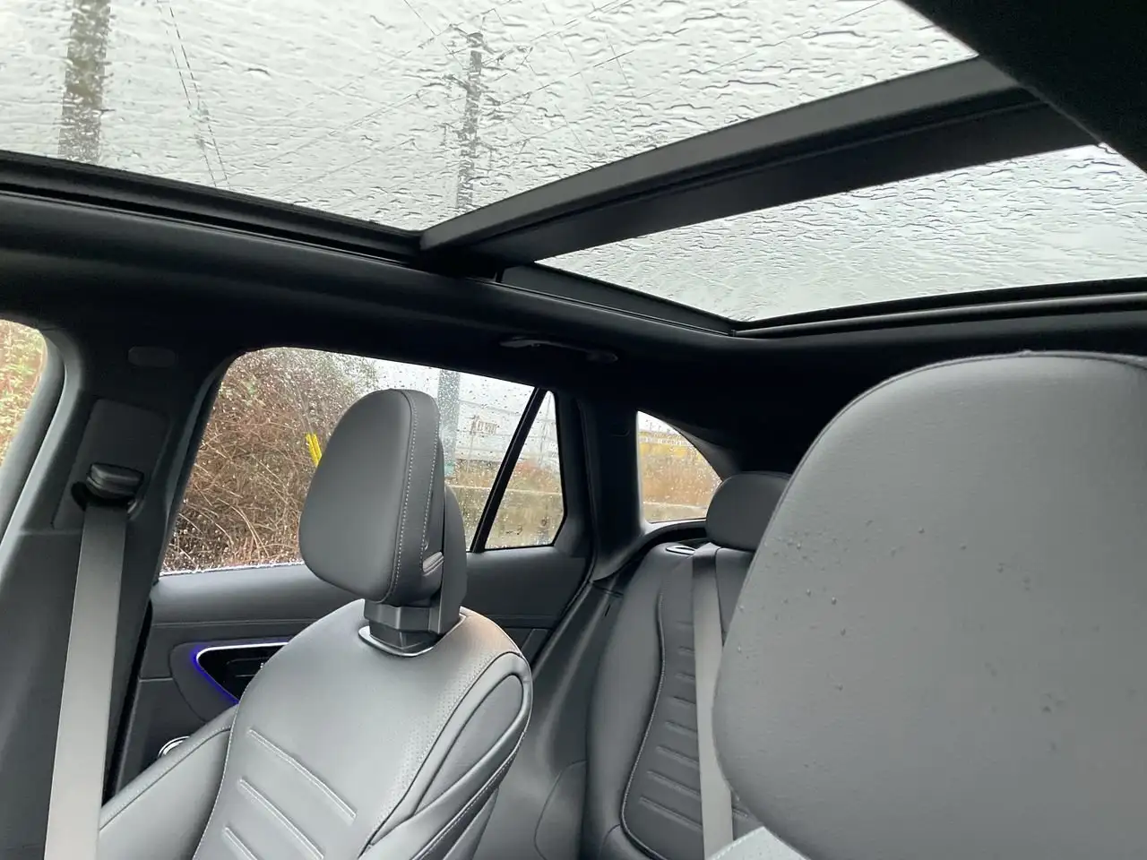 Mercedes-Benz GLC снимка Mercedes-Benz GLC
