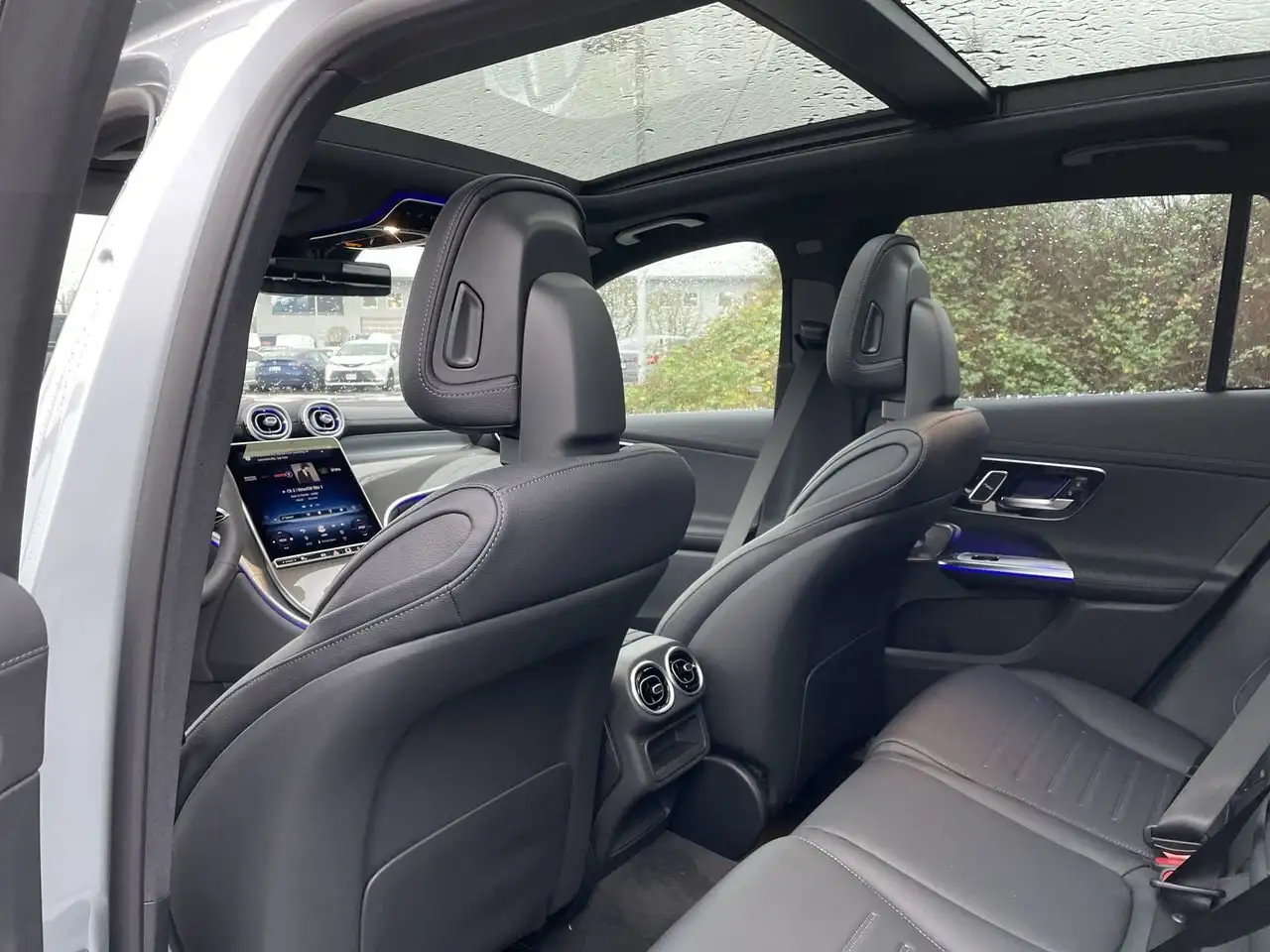 Mercedes-Benz GLC снимка Mercedes-Benz GLC