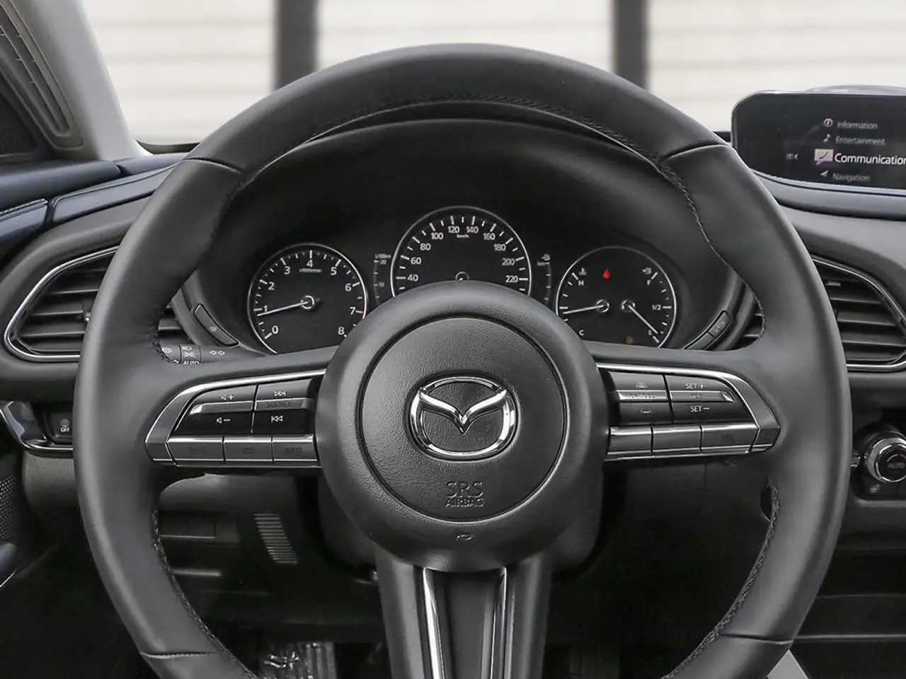 Mazda CX-30 photo Mazda CX-30