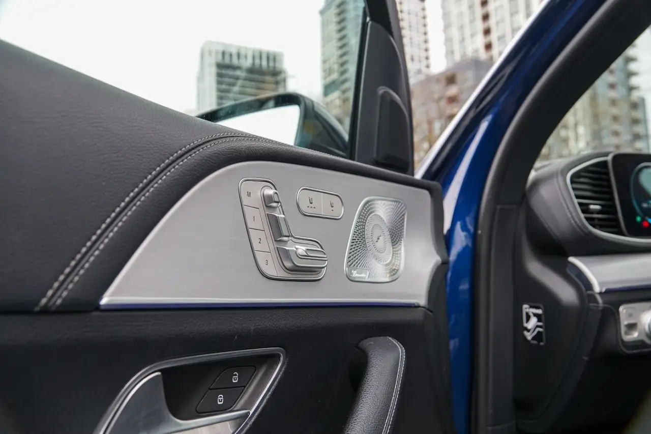 Mercedes-Benz GLE снимка Mercedes-Benz GLE