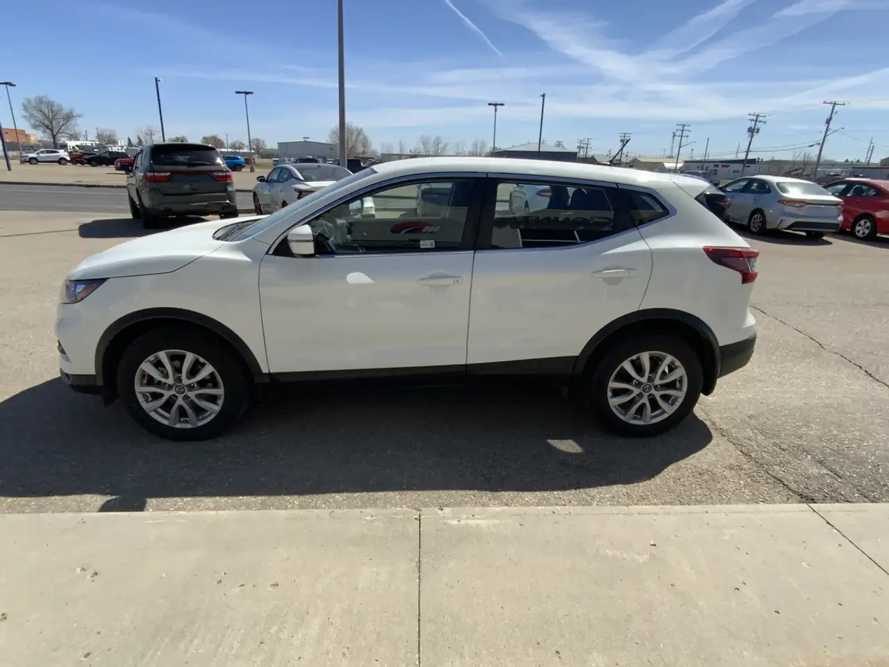 Nissan Qashqai снимка Nissan Qashqai