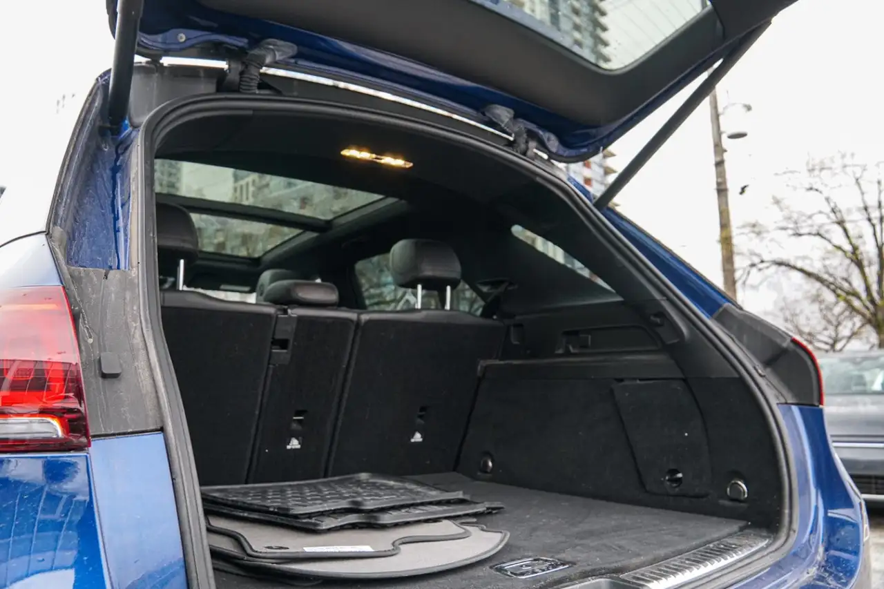Mercedes-Benz GLE снимка Mercedes-Benz GLE
