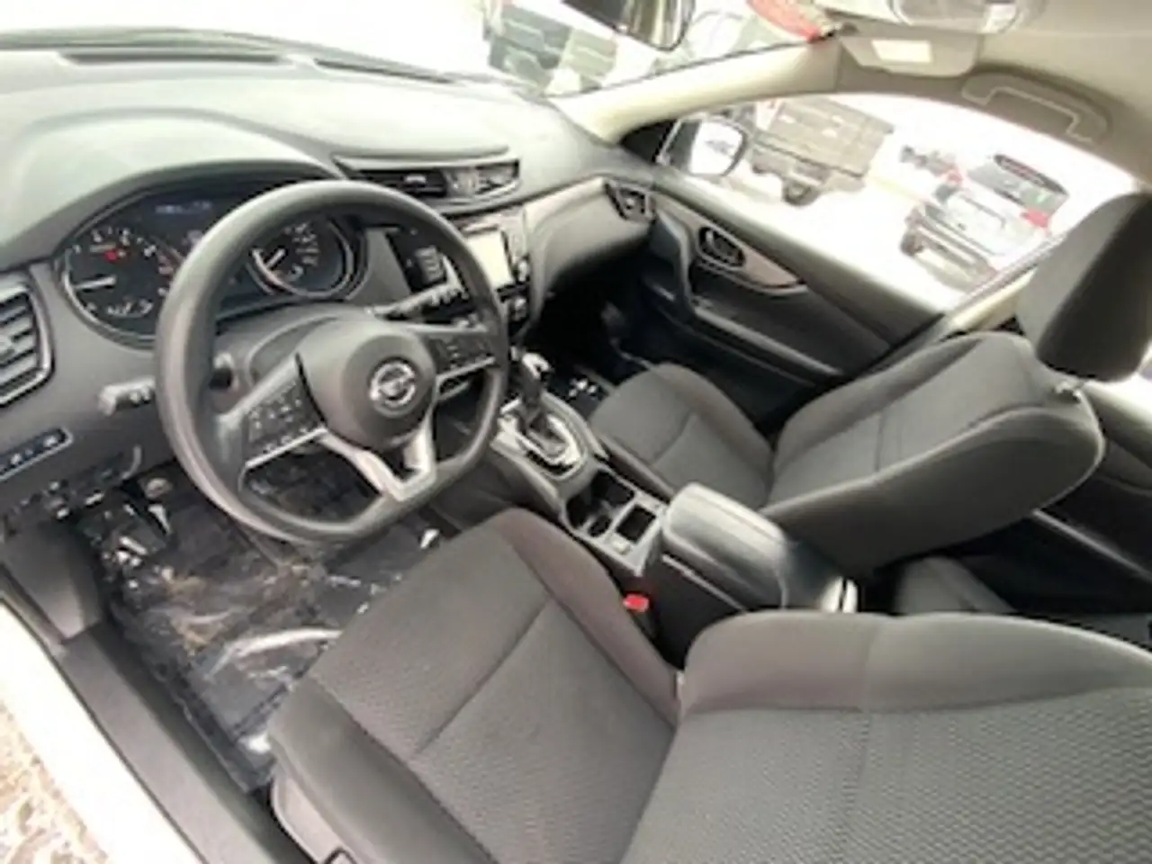 Nissan Qashqai снимка Nissan Qashqai