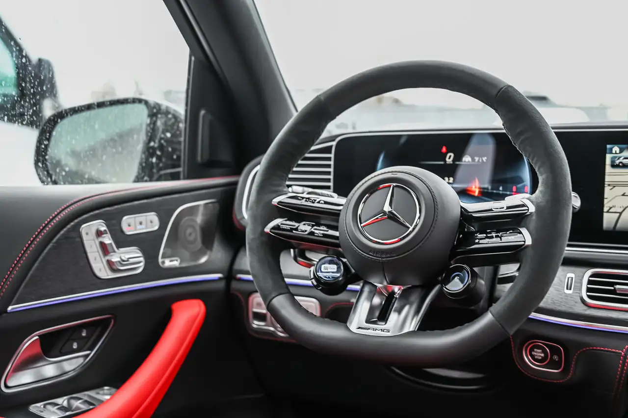 Mercedes-Benz GLE снимка Mercedes-Benz GLE