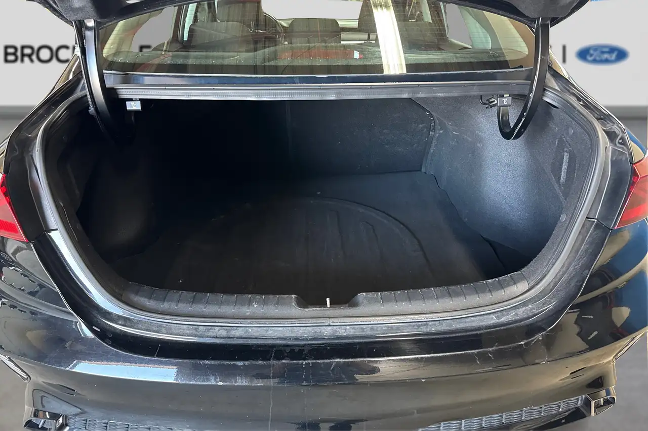 Kia Forte снимка Kia Forte