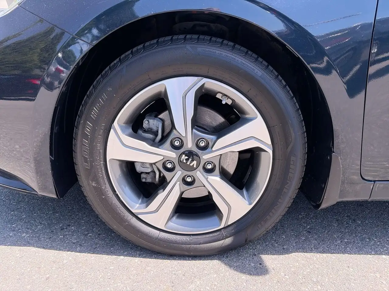 Kia Forte снимка Kia Forte