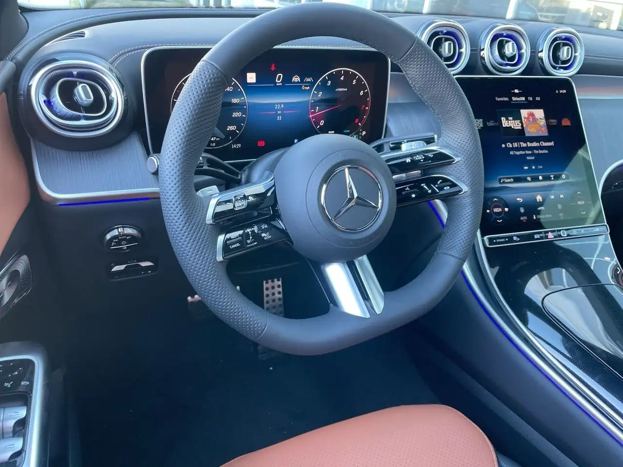 Mercedes-Benz GLC снимка Mercedes-Benz GLC