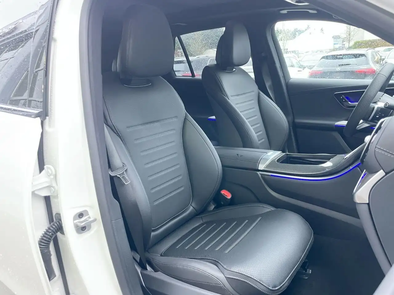 Mercedes-Benz GLC снимка Mercedes-Benz GLC