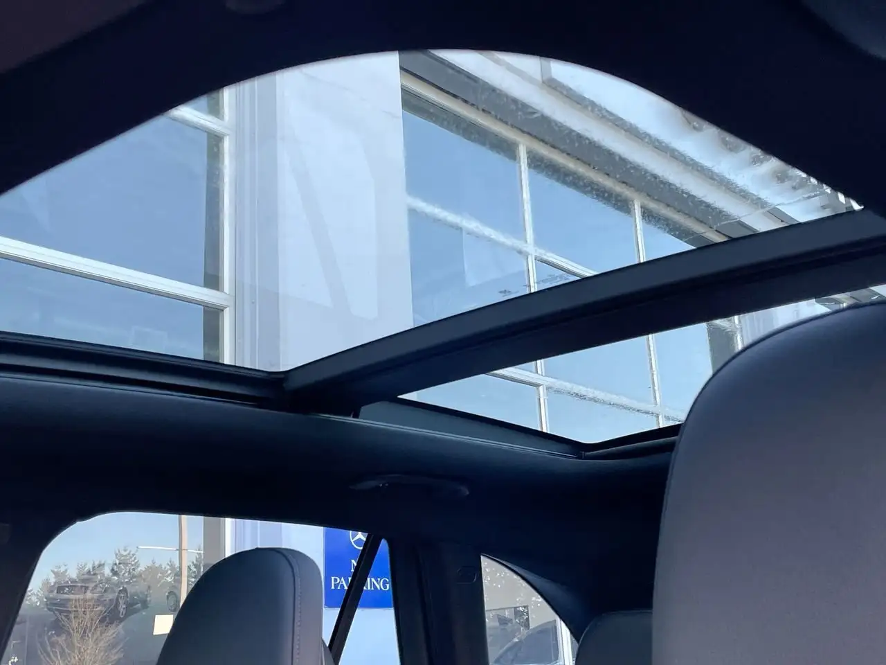 Mercedes-Benz GLC снимка Mercedes-Benz GLC
