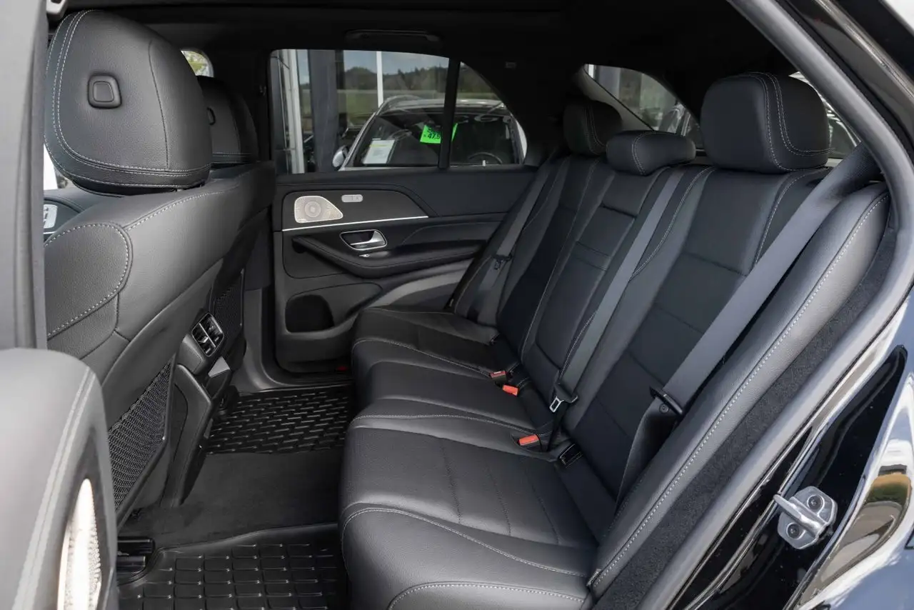 Mercedes-Benz GLE снимка Mercedes-Benz GLE