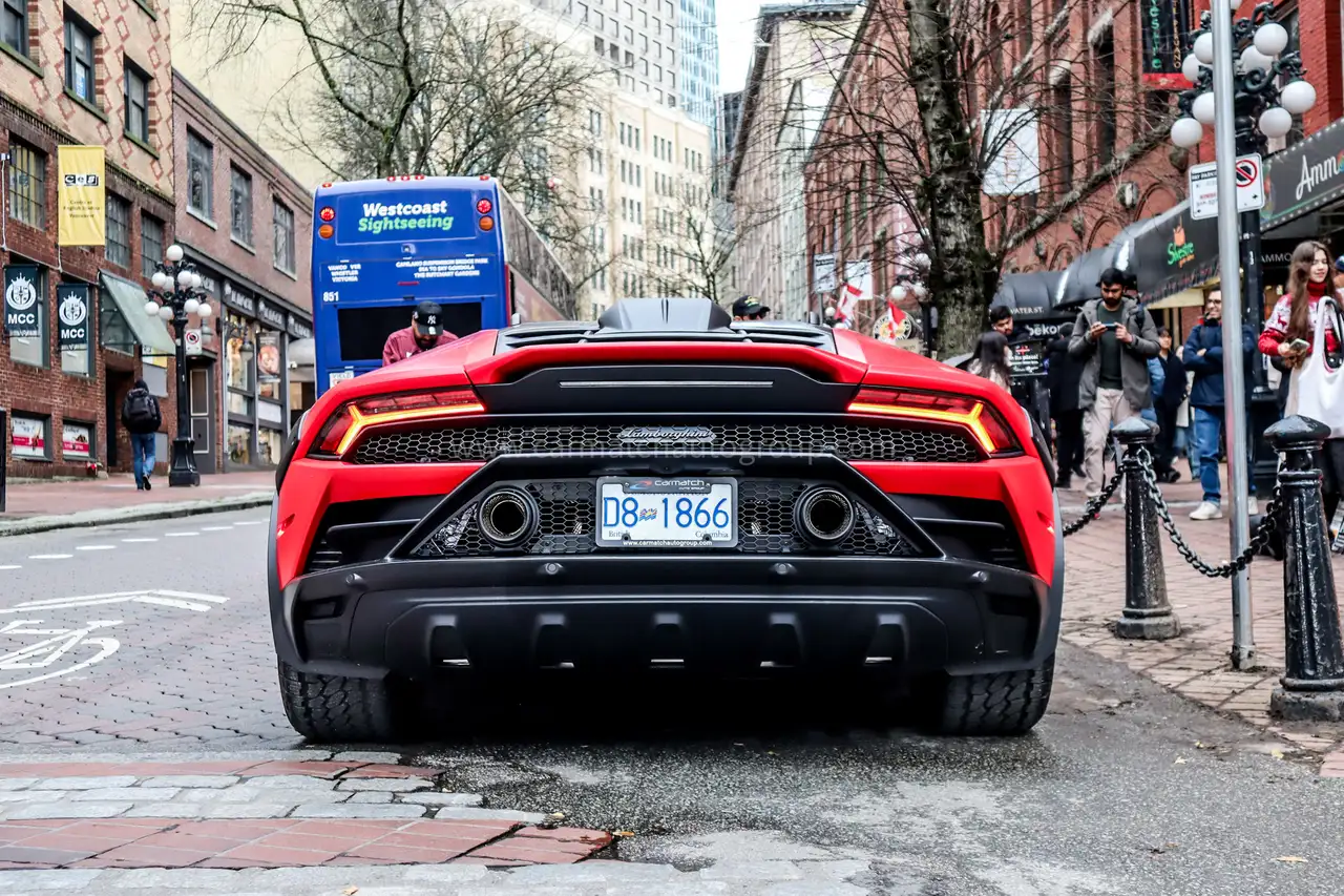 Lamborghini Huracán снимка Lamborghini Huracán