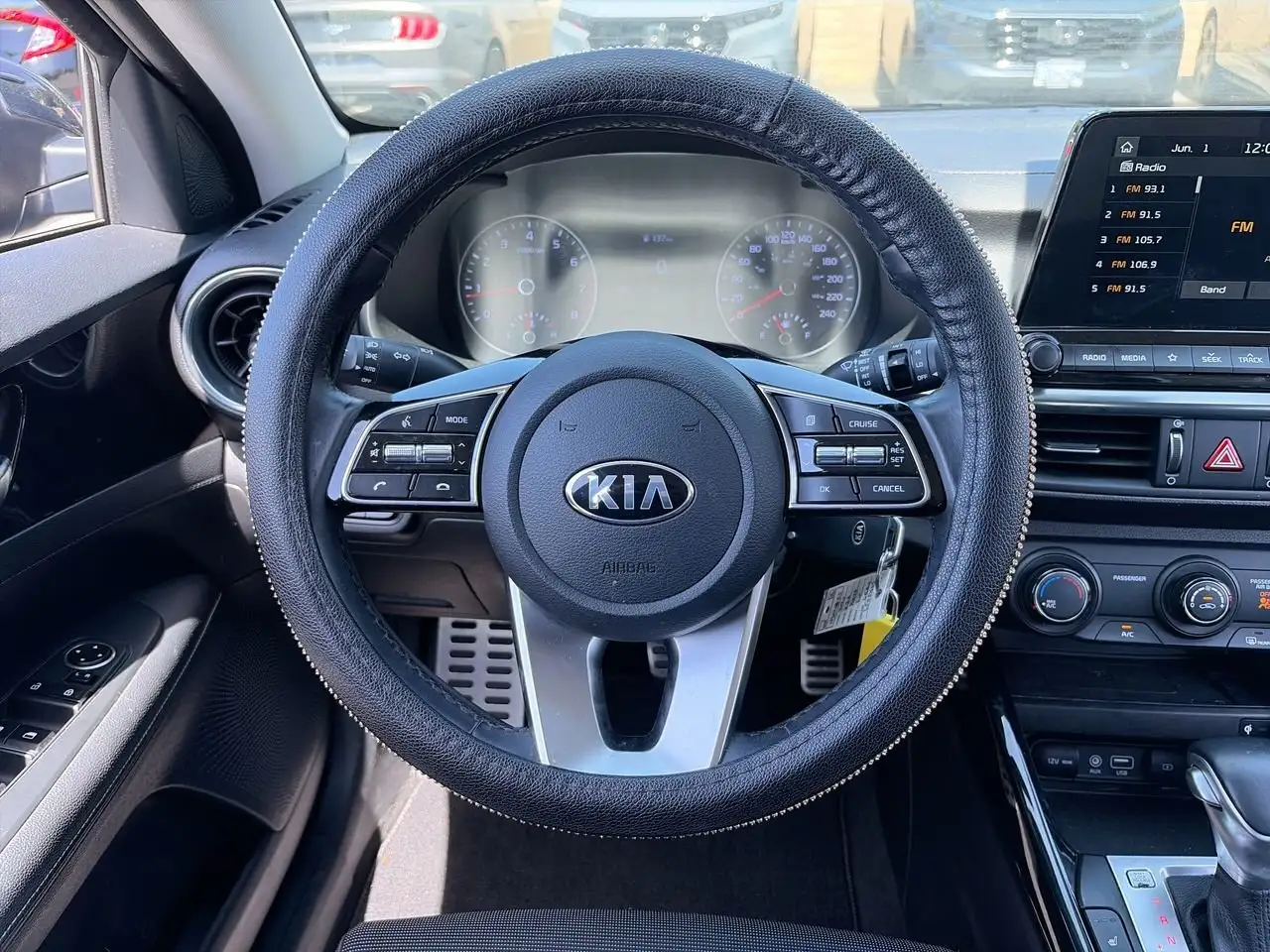 Kia Forte снимка Kia Forte