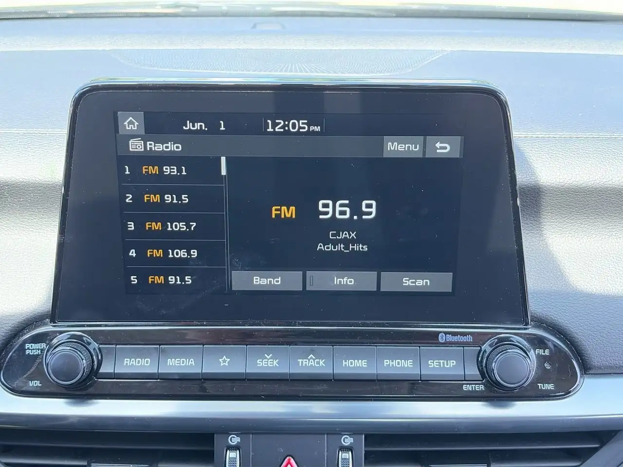 Kia Forte снимка Kia Forte