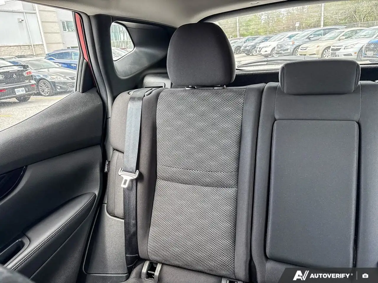 Nissan Qashqai снимка Nissan Qashqai