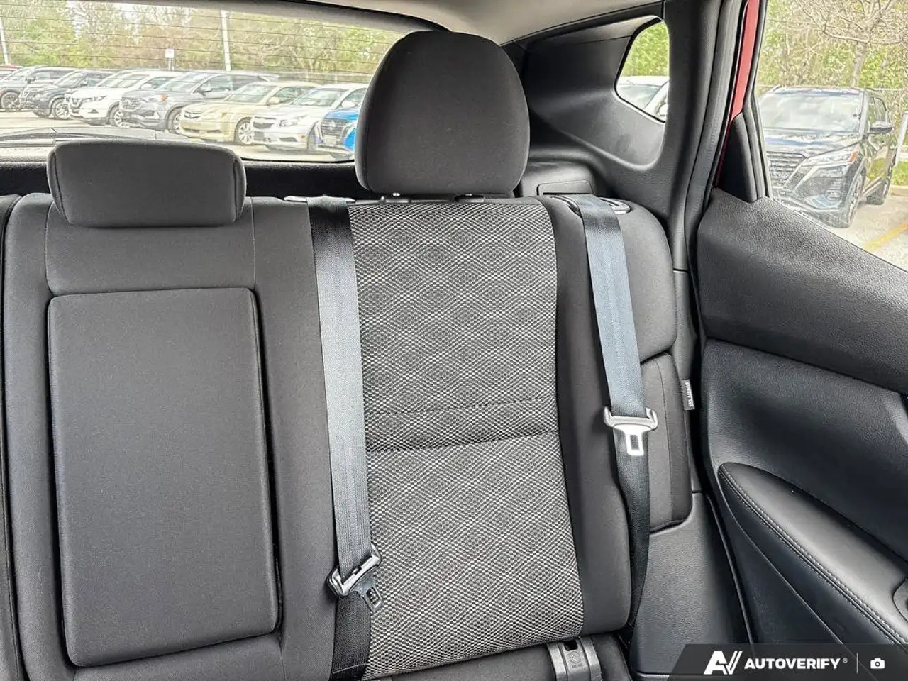 Nissan Qashqai снимка Nissan Qashqai