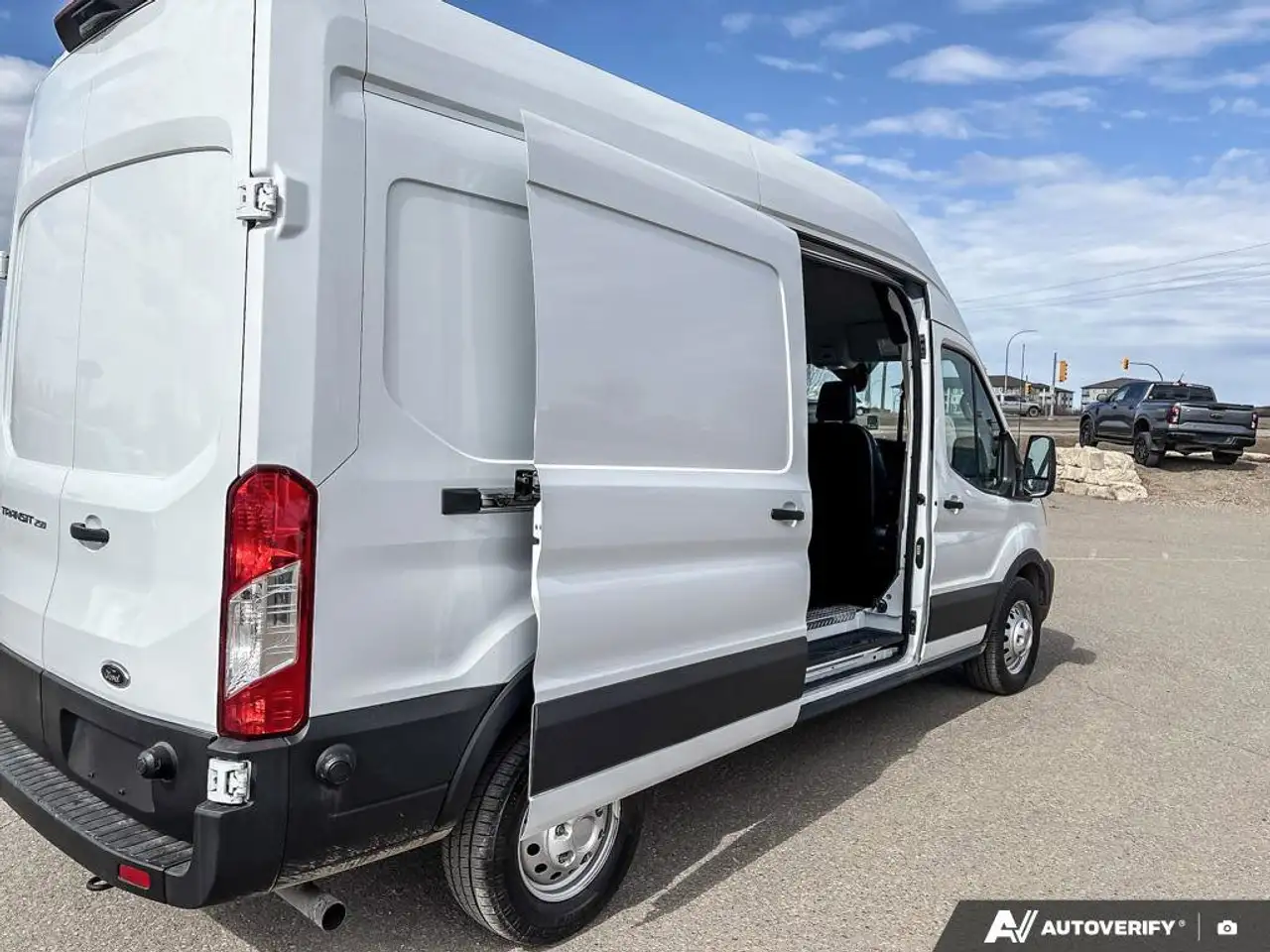 Ford Transit Cargo Van снимка Ford Transit Cargo Van