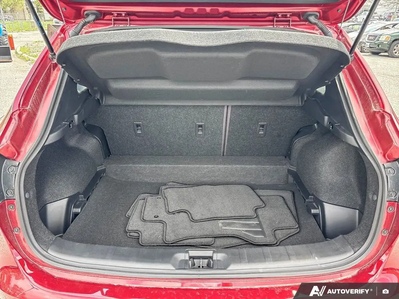 Nissan Qashqai снимка Nissan Qashqai