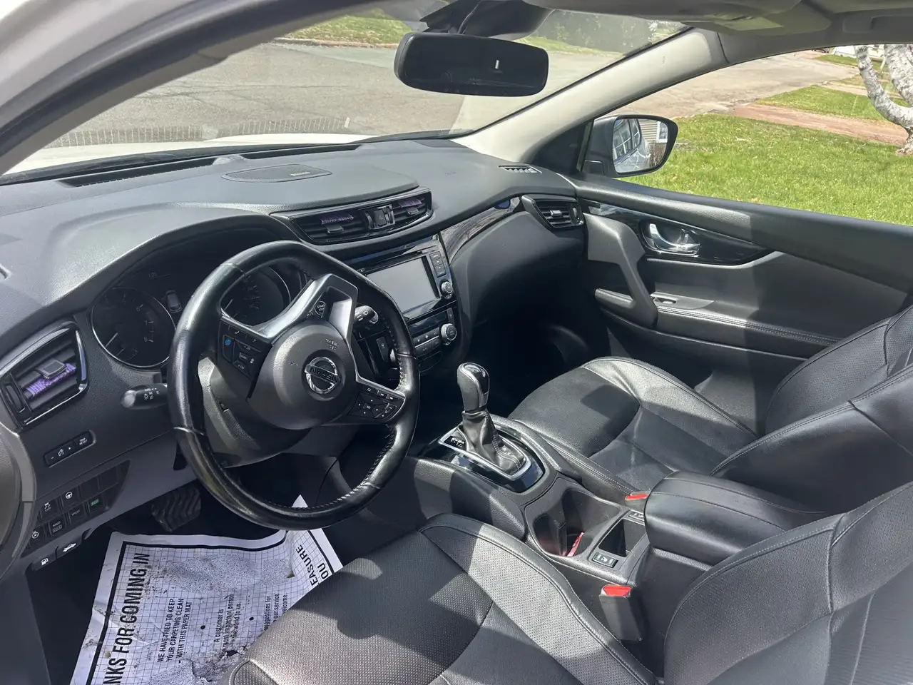 Nissan Qashqai снимка Nissan Qashqai