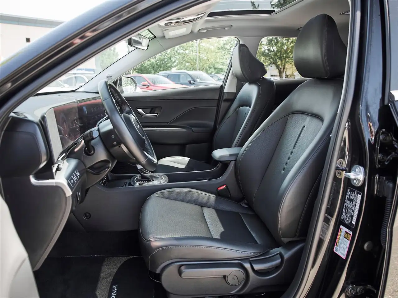 Hyundai KONA снимка Hyundai KONA