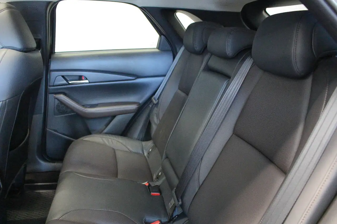 Mazda CX-30 photo Mazda CX-30