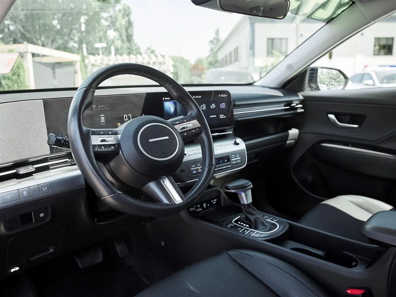 Hyundai KONA снимка Hyundai KONA