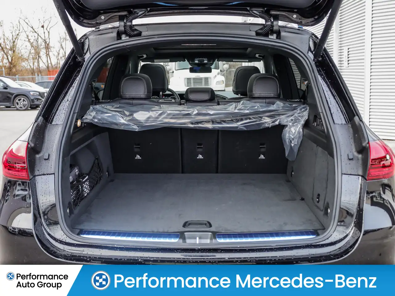 Mercedes-Benz GLE снимка Mercedes-Benz GLE